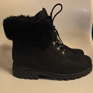Sorel Black Lace-Up Faux Fur Collar Women's Boot